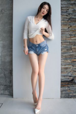 陈雅伦三级无删减版在线_剧情片日韩免费观看